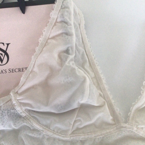 VICTORIAS SECRET HALTER BRALETTE WHITE LARGE - Picture 7 of 14